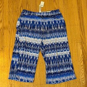 NWT Chico's Blue and White Patterned Capris